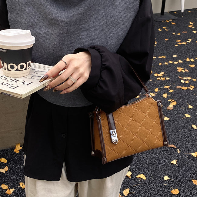 Women's Design Shoulder Messenger Bag High-grade Diamond Plaid Main Image