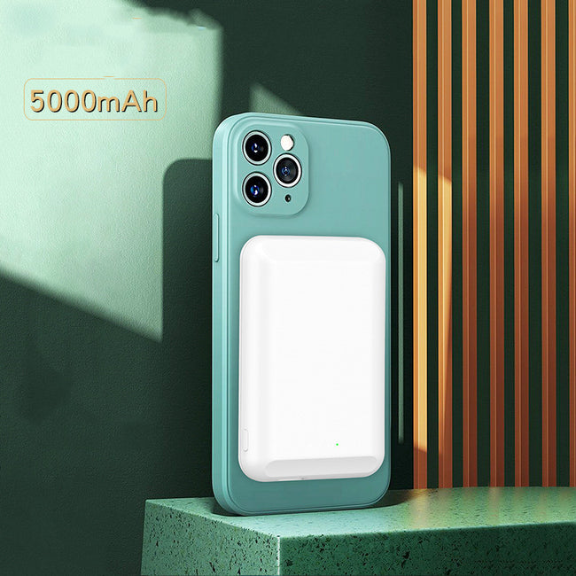 Fast Magnetizing Wireless Power Bank Hover Image