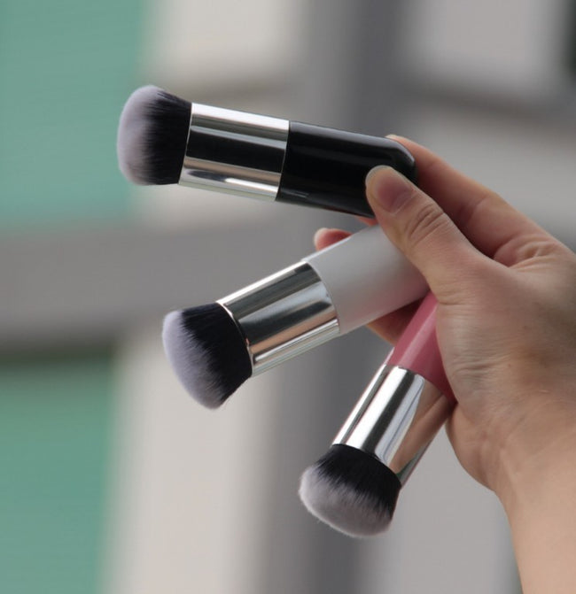 Chubby pier makeup brush foundation powder brush beauty makeup tools Hover Image