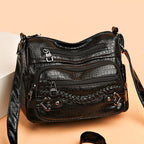 New Fashion Large Capacity Knitted Messenger Bag