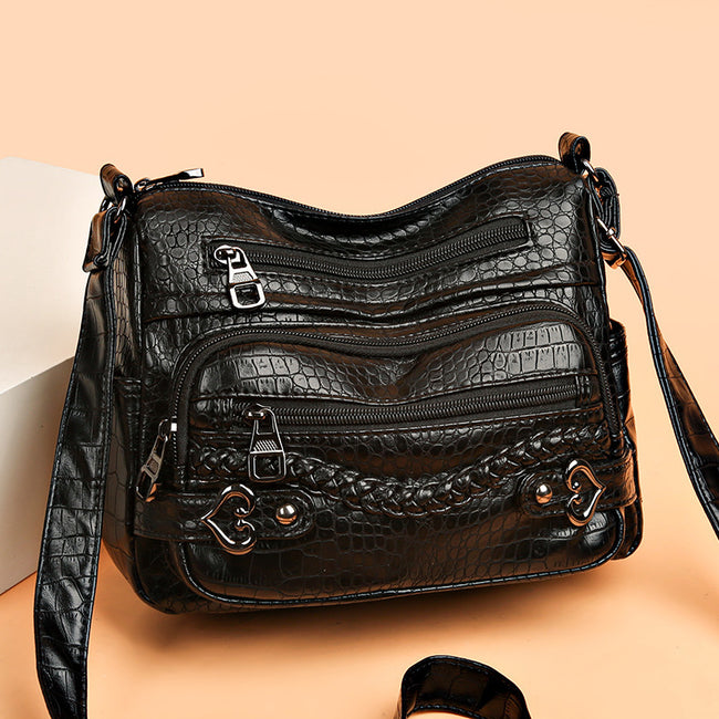 New Fashion Large Capacity Knitted Messenger Bag Main Image