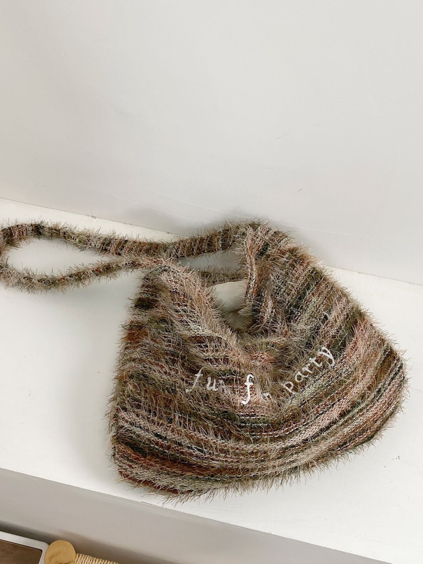 Plush Shoulder Bag Women's Messenger Bag Retro Alphabet Embroidered Commuter Tassel Bag