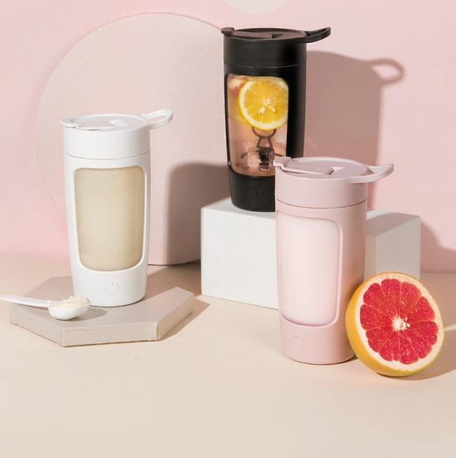 Portable juice blender Hover Image