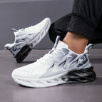 White And Black / UK 3