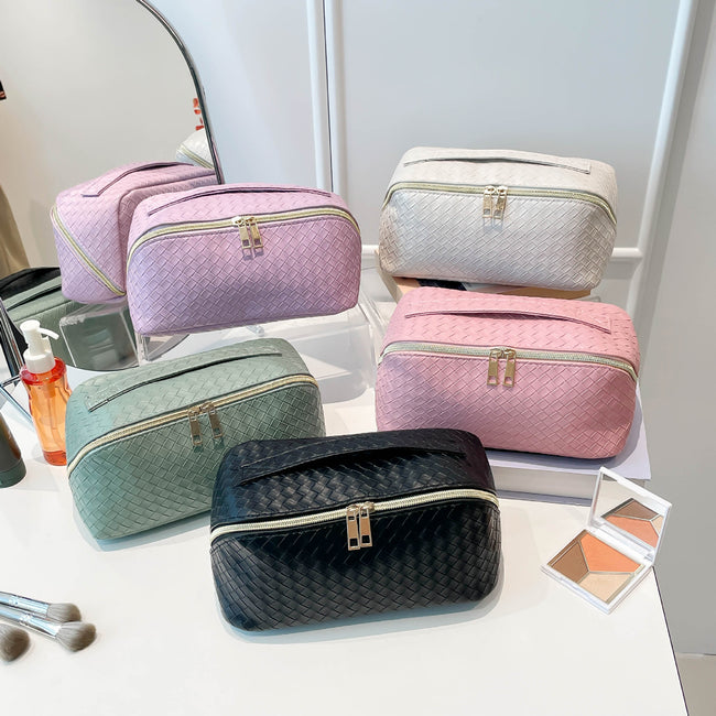 Waterproof Large Capacity Multifunctional Storage Bag Hover Image