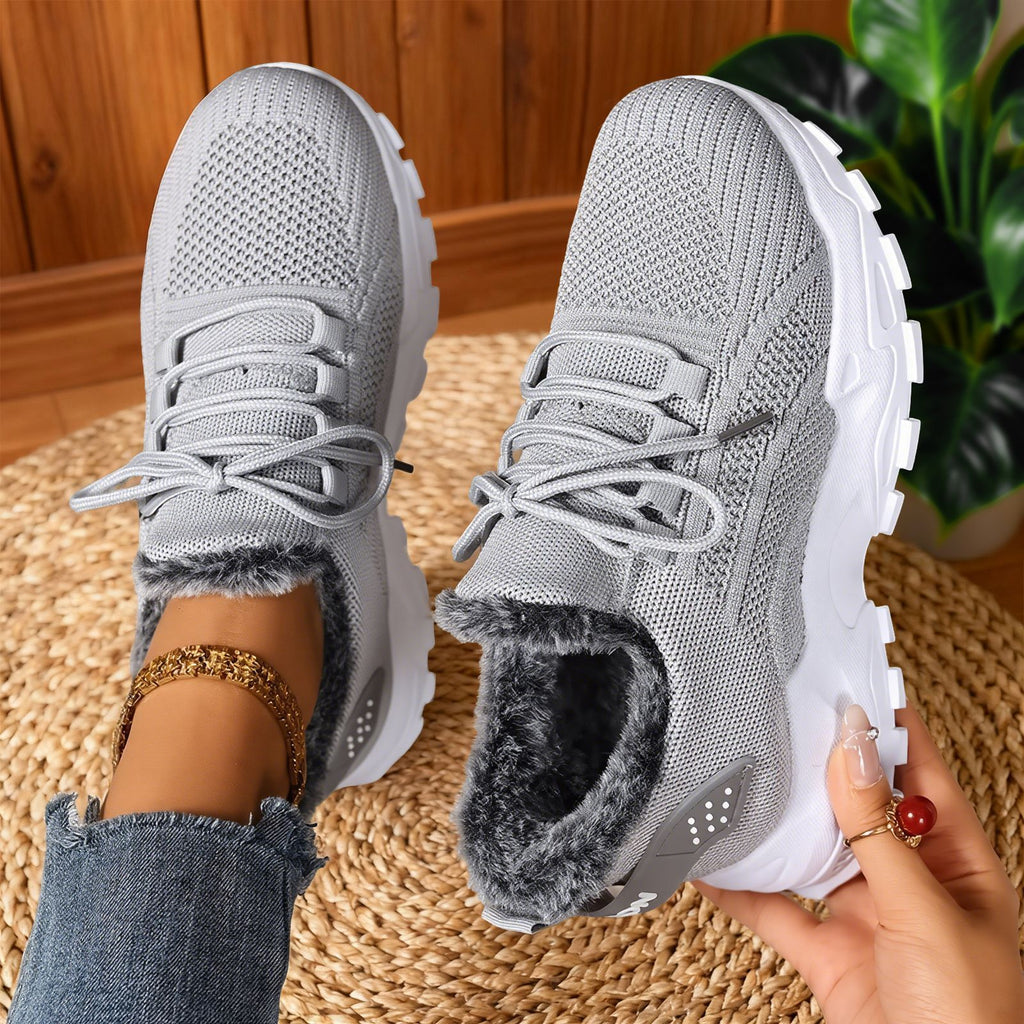 Increased Shallow Mouth Lace-up Lightweight Sneakers