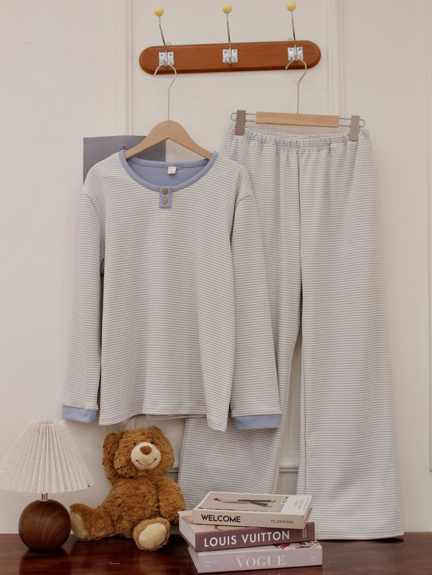 Round Neck Pullover De Velvet Pajamas Women's Autumn Long-sleeved Trousers Striped Homewear Suit