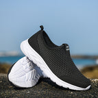 Black And White Color / UK 6.5