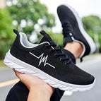 Black/white / UK 7.5