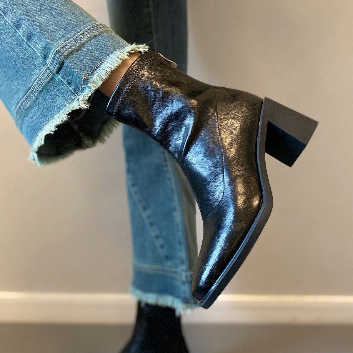 Commuter High Heel Stretch Retro Boots With Chunky Heels