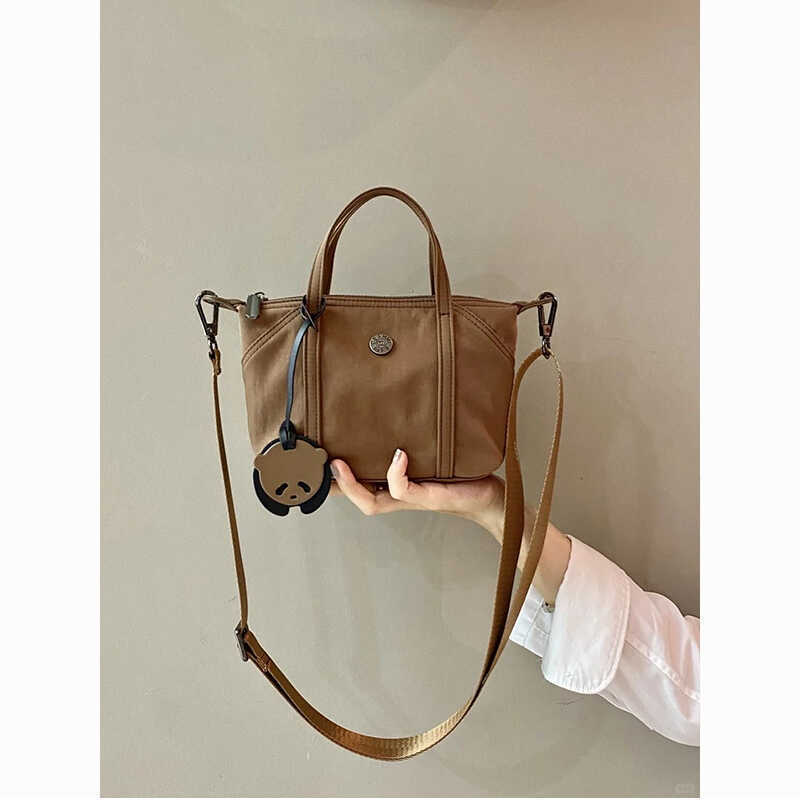 Casual Stylish And Lightweight Shoulder Handheld Versatile Crossbody Bag