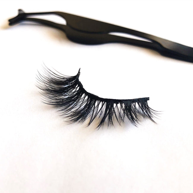 A Pair Of False Eyelashes With Magnets In Fashion Main Image
