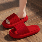 Red / UK 3.5-4