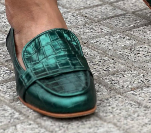 Stone Pattern Flat Tassel Round Toe Loafers