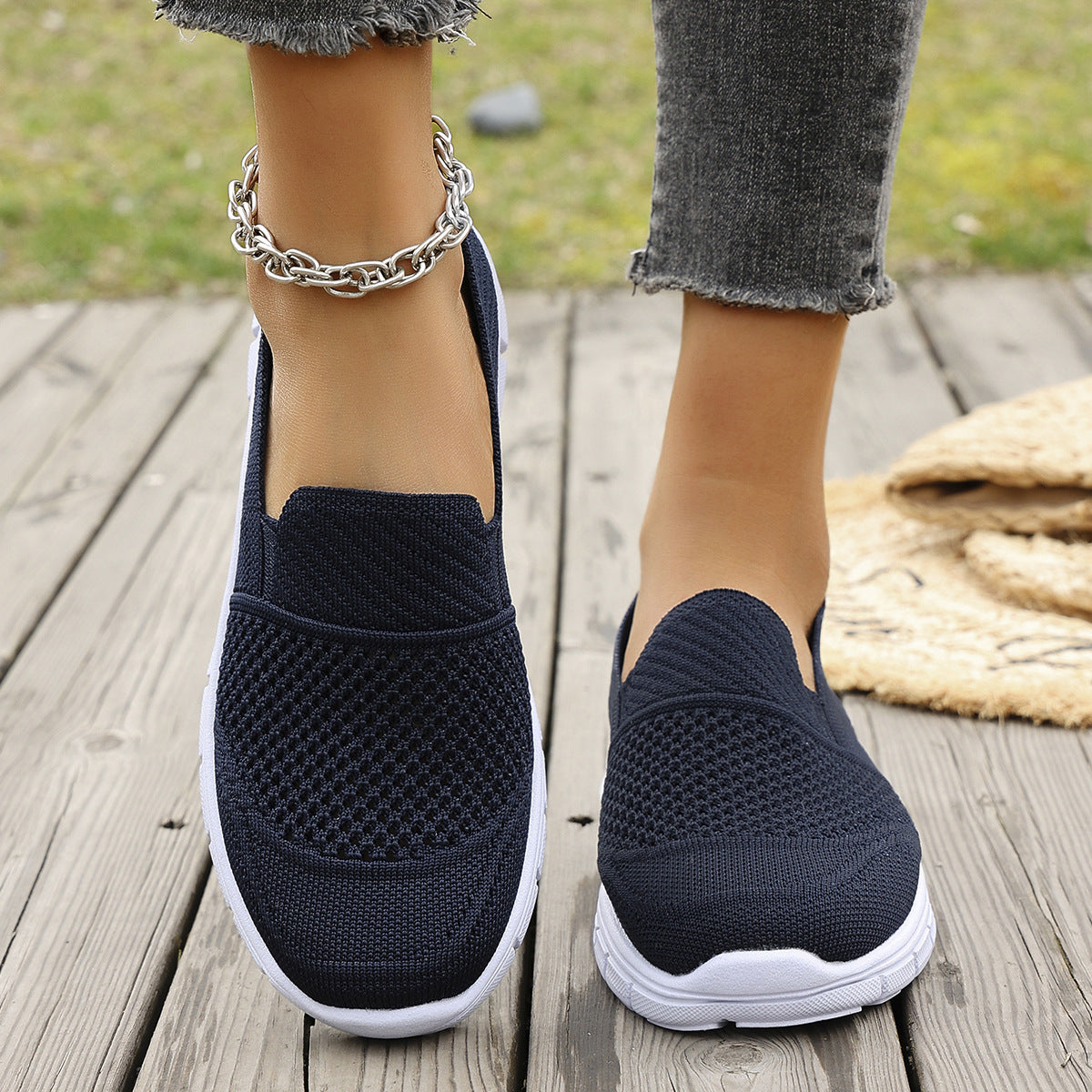 Large Size Mesh Breathable Flat Solid Color Casual Flyknit Pumps