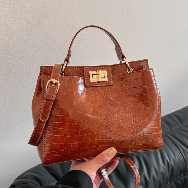 New Fashion Minority Design Retro Handbag Shoulder Western Style Messenger Bag Main Image