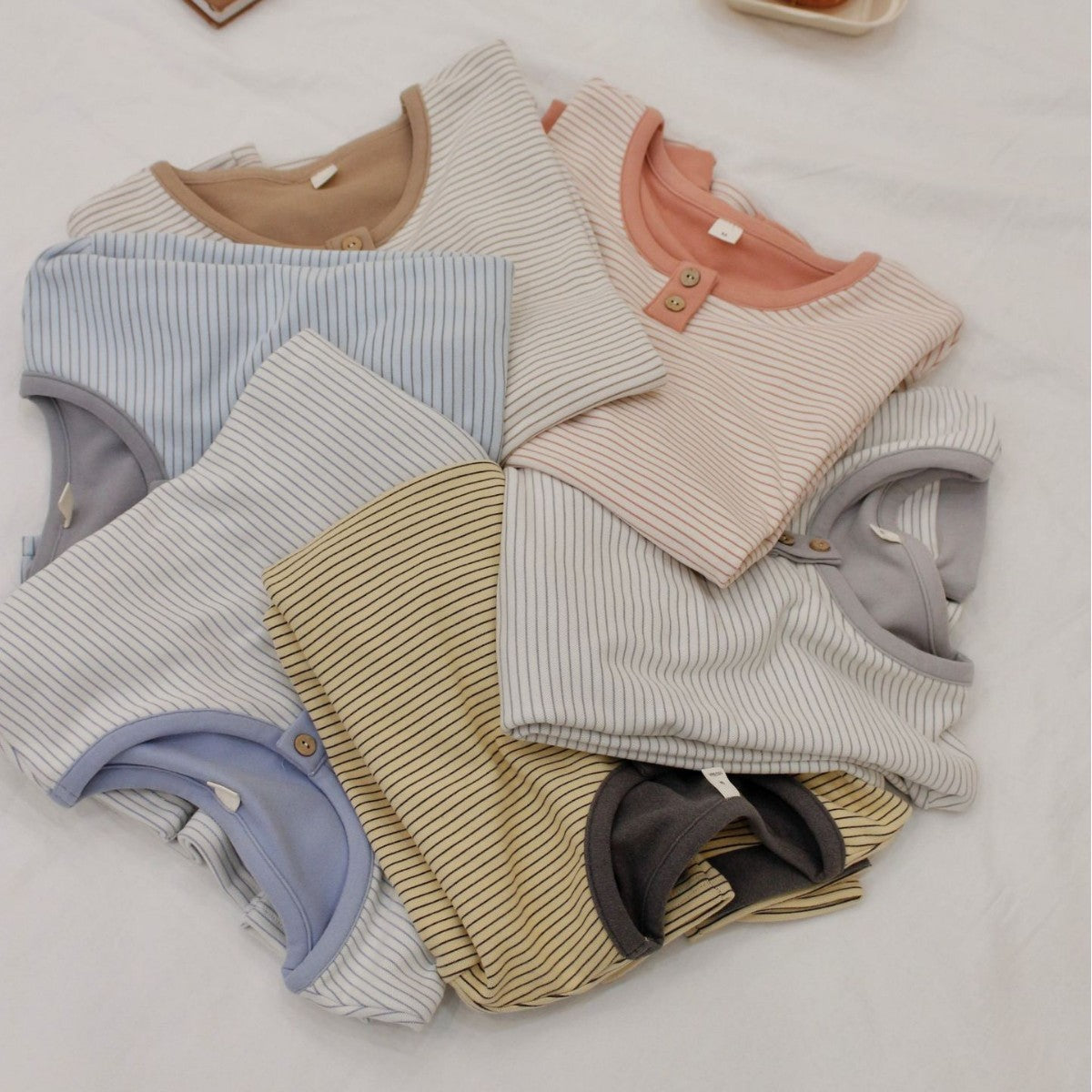 Round Neck Pullover De Velvet Pajamas Women's Autumn Long-sleeved Trousers Striped Homewear Suit