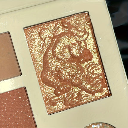 3D Engraved Eyeshadow Palette 8 In 1 Matte Glitter Shine