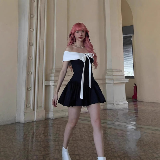 Off-shoulder Bow Lace-up Waist Trimming Short-sleeved Dress Main Image