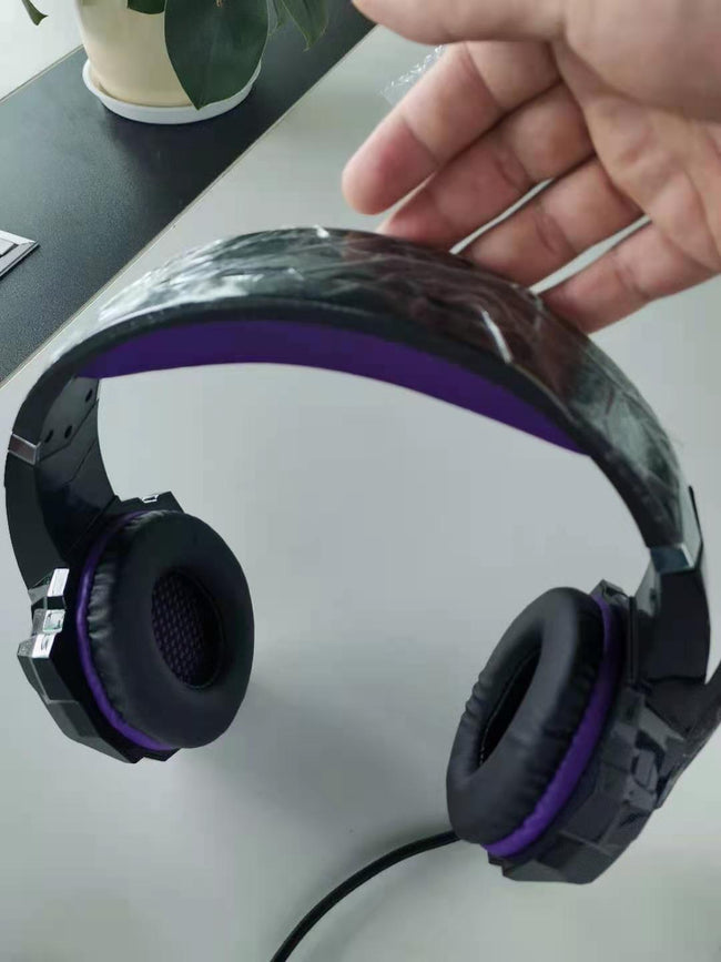 Headphones Are Actually Wired Gaming Headsets Main Image