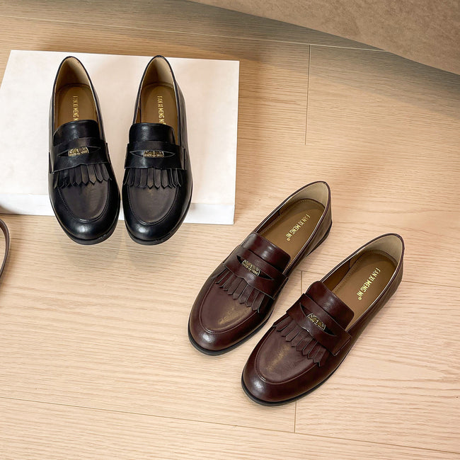 British Style Retro Round Toe Women's Loafers Hover Image